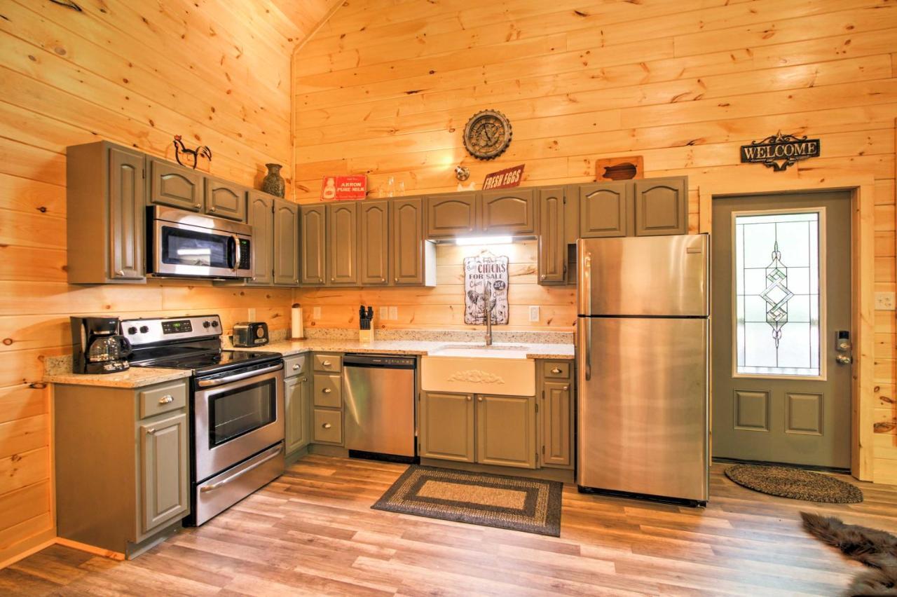 Gatlinburg Cabin With Hot Tub 5 Mi To Downtown Exterior foto