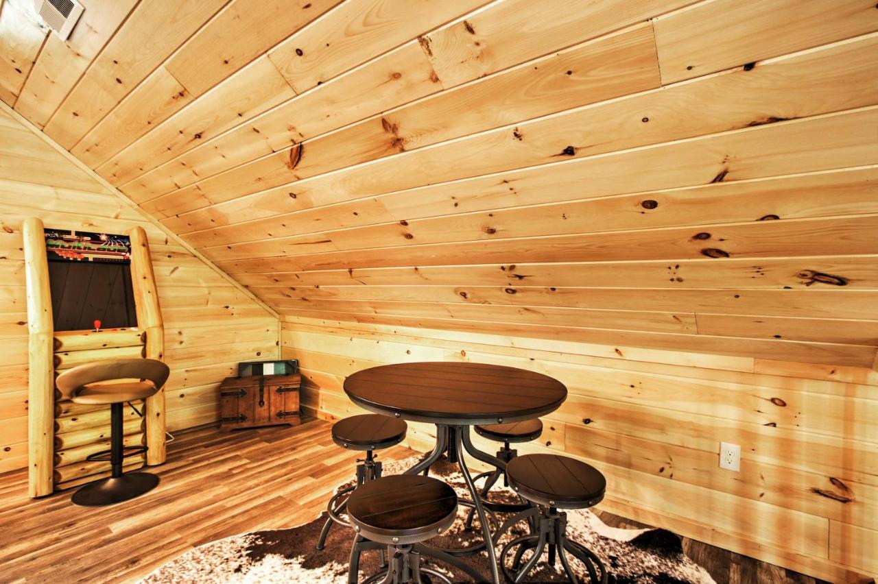 Gatlinburg Cabin With Hot Tub 5 Mi To Downtown Exterior foto