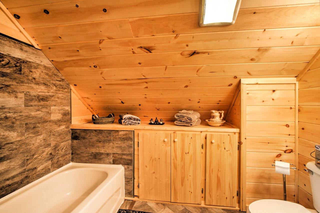 Gatlinburg Cabin With Hot Tub 5 Mi To Downtown Exterior foto